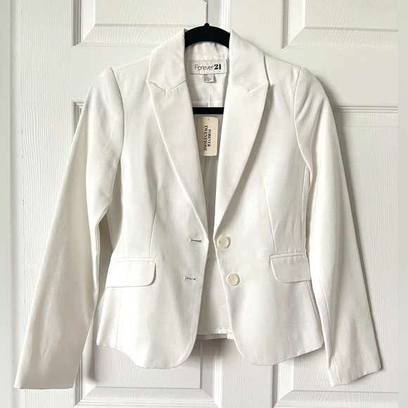 NWT Women Forever 21 Blazer Jacket in White. Size Small - Picture 1 of 7